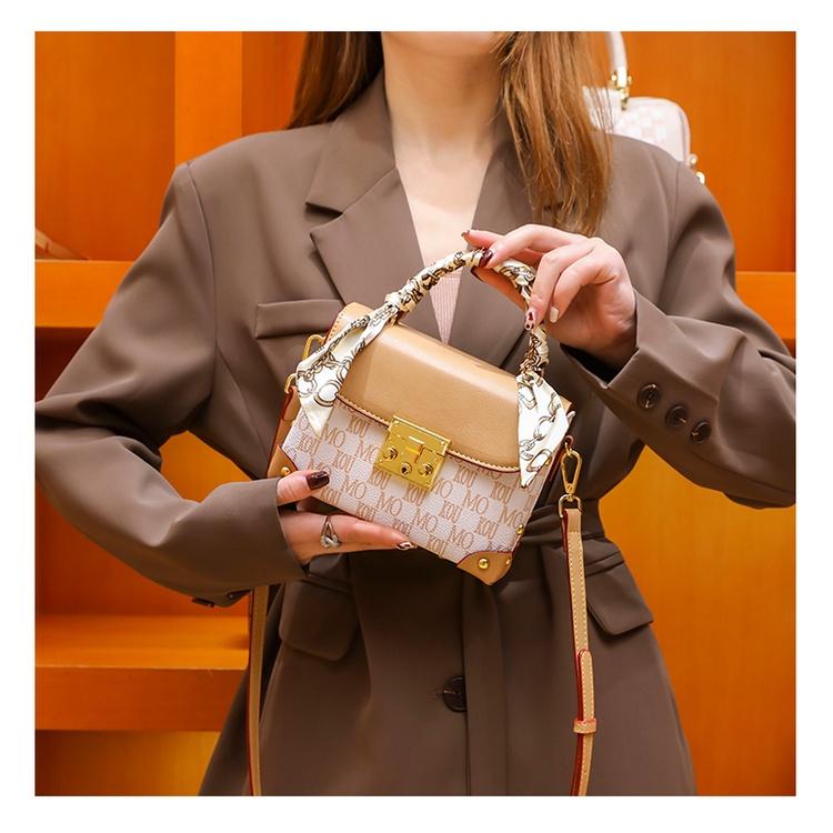 Túi xách nữ mini dáng vuông, khóa mạ vàng sang trọng túi đeo chéo đeo vai cá tính đi chơi, đi tiệc mã 110