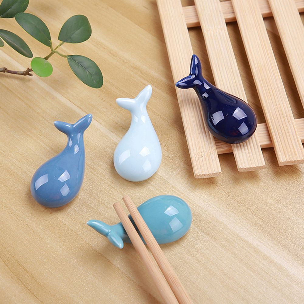 Combo 6 gác đũa phụ kiện bàn ăn gốm sứ hình cá voi xinh xắn