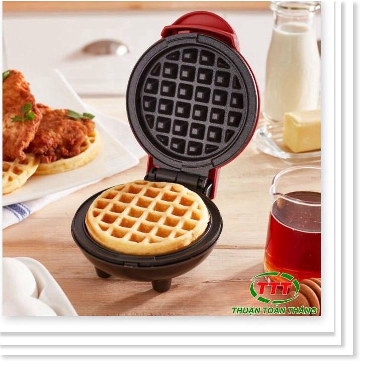 Máy nướng bánh DASH màu đỏ