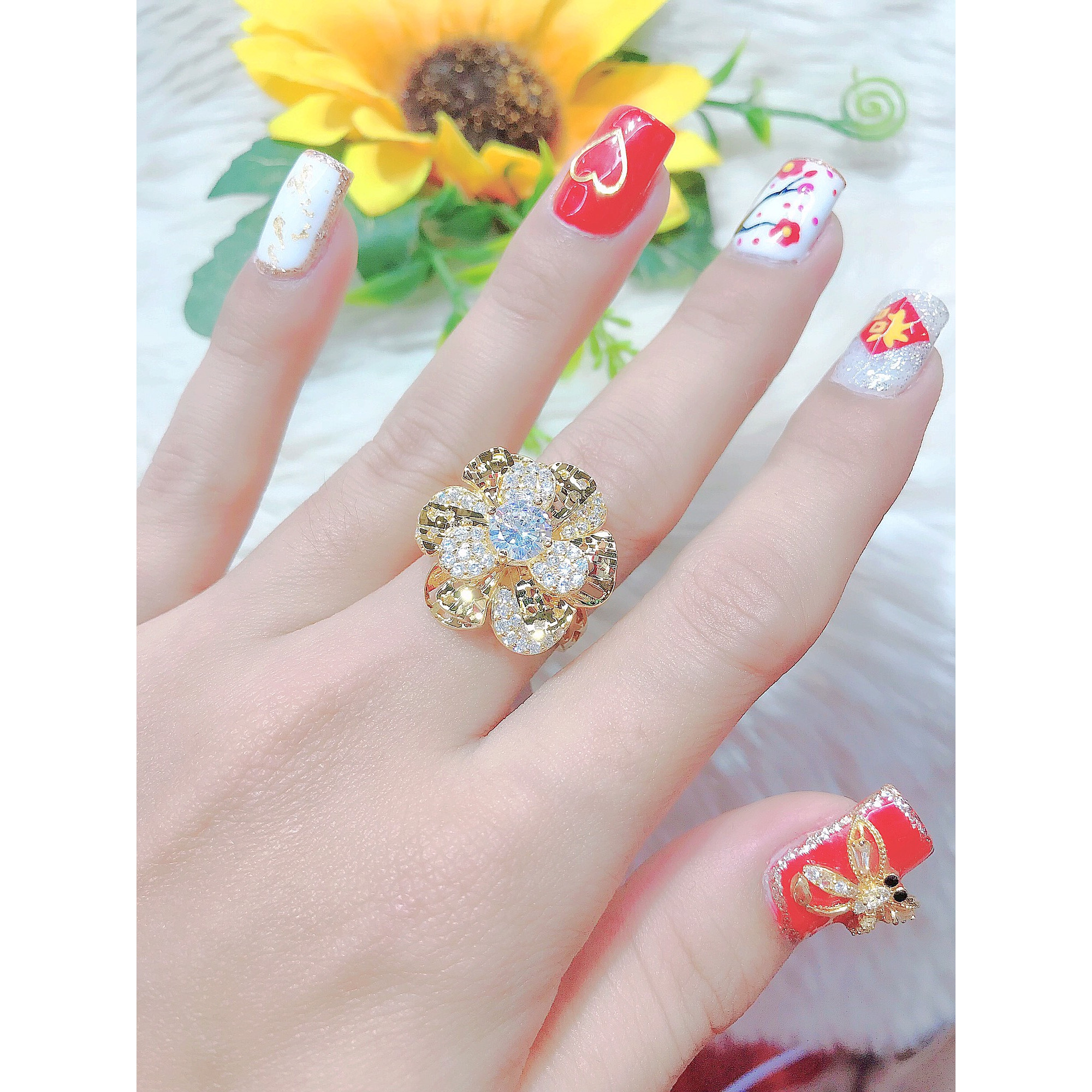 Nhẫn nữ hoa xoáy cao cấp cực đẹp