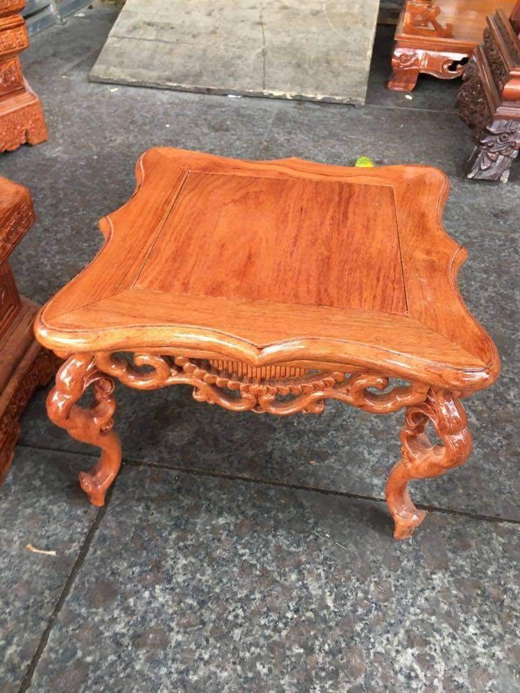 Bàn vuông gỗ hương, chân tiện rồng, kích thước 30x 30 cm x cao 20cm