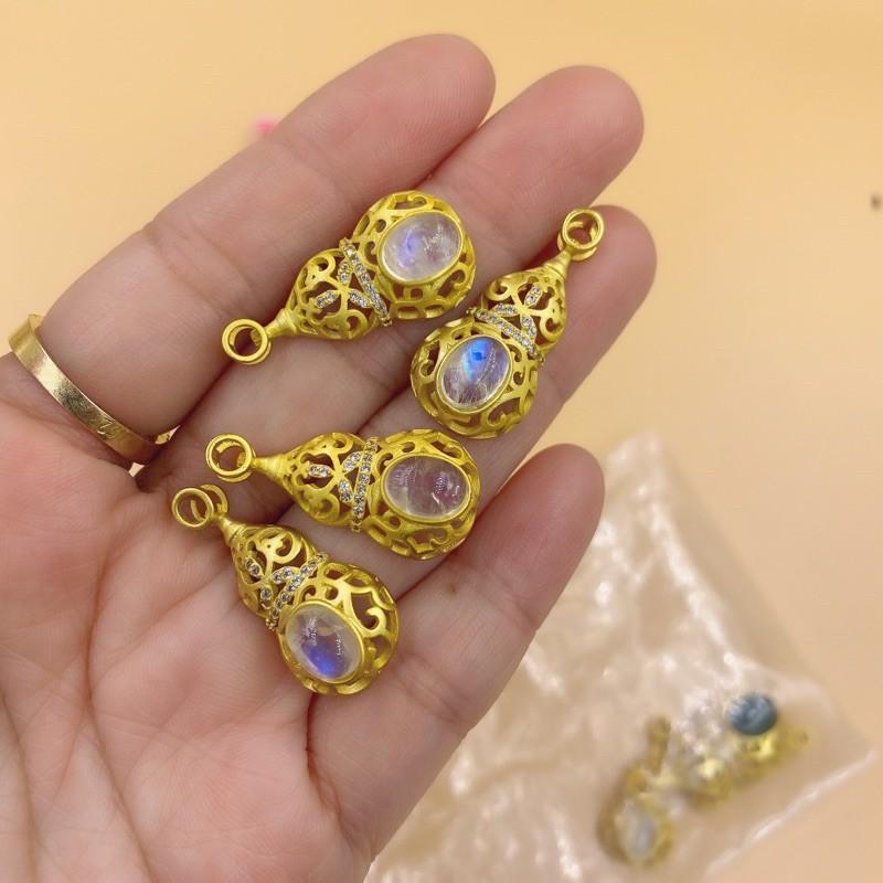 Mặt dây chuyền moonstone hồ lô tài lộc