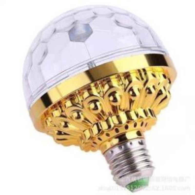 Đèn led nháy chớp 7 màu tự xoay kèm đui tròn, nhiều hiệu ứng tia chớp nhấp nháy theo nhạc