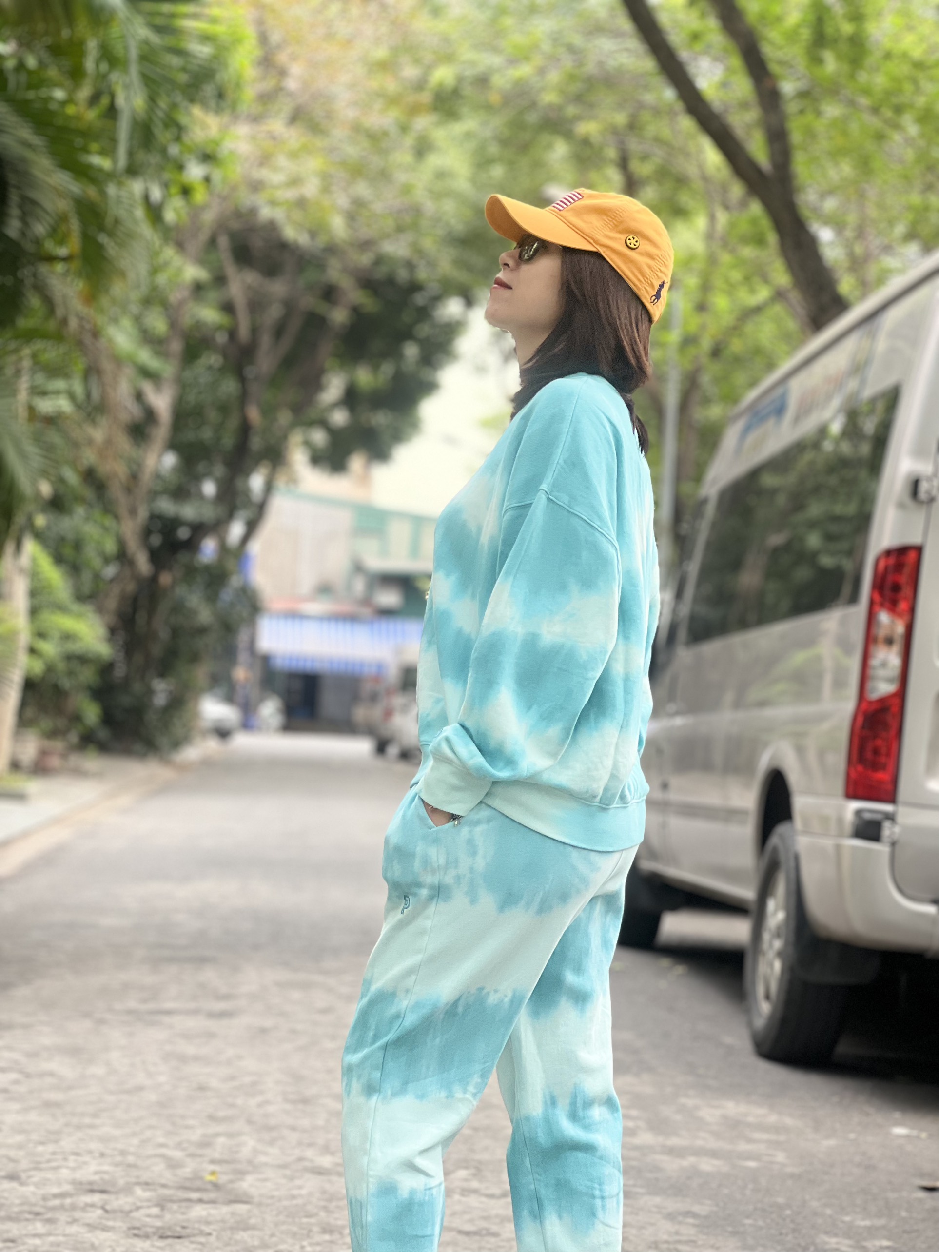 Bộ nỉ Victoria Secret màu xanh loang unisex mềm mịn, thoải mái cho vận động thể thao và phù hợp cả mặc nhà