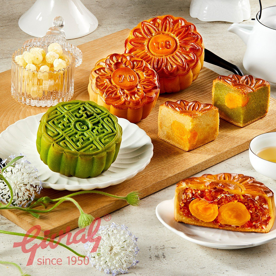 Hộp 4 Bánh Trung Thu Givral Sum Vầy 4 (200gr)