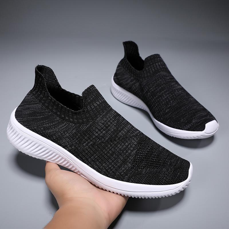 Giày thể thao nam 2021 Giày thời trang mới Giày nam của nam giới bay giày thể thao. Color: Black Shoe Size: 44