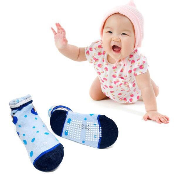 Combo 6 đôi tất chống trơn cho bé (giao màu ngẫu nhiên theo giới tính bé)