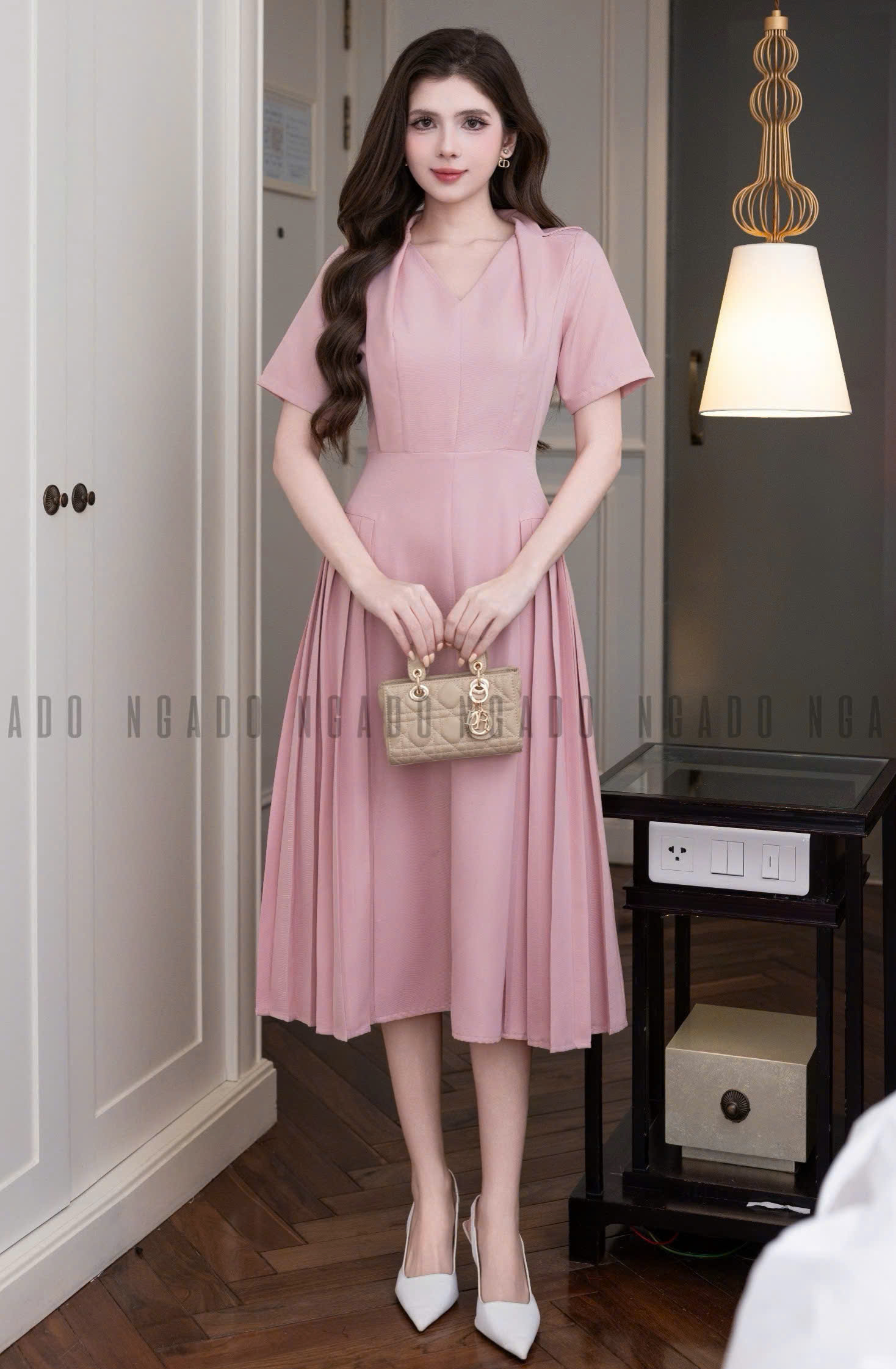 Đầm hồng xếp ly cổ vest NGADO , đầm nữ , đầm công sở , dự tiệc