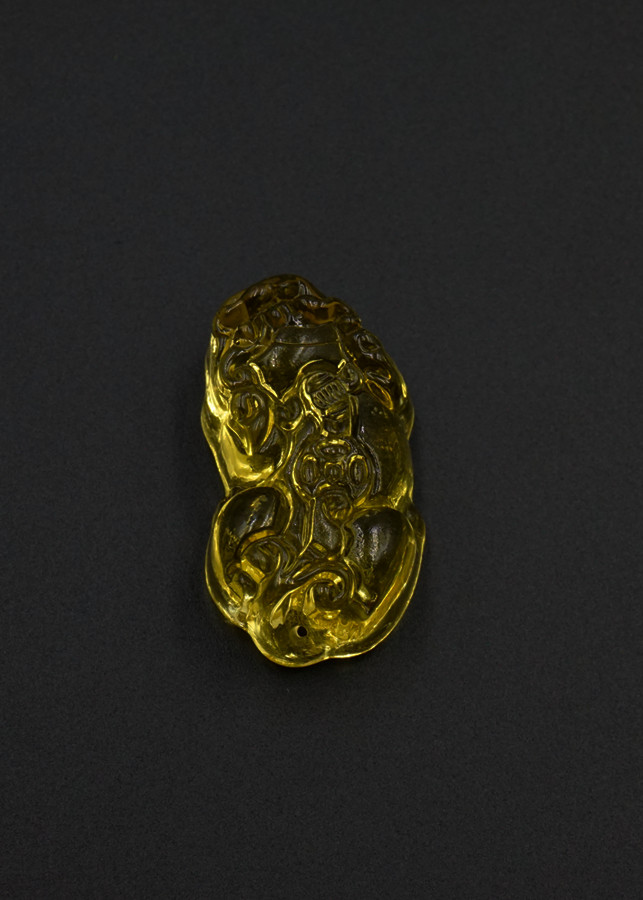 Mặt dây Tỳ Hưu đá Topaz vàng Tài Lộc - mạng Thổ