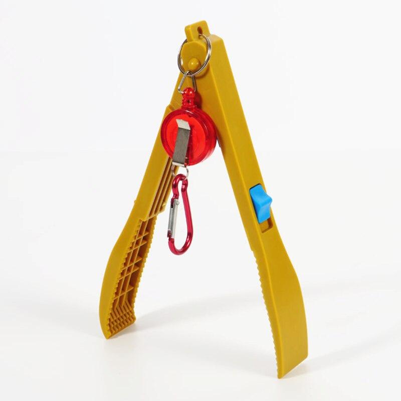 Fishing Body Grip Clamp Gripper Grabber with Lock Switch Trigger Multifunctional Fishing Fish Clip Hand Controller Tackle Tool