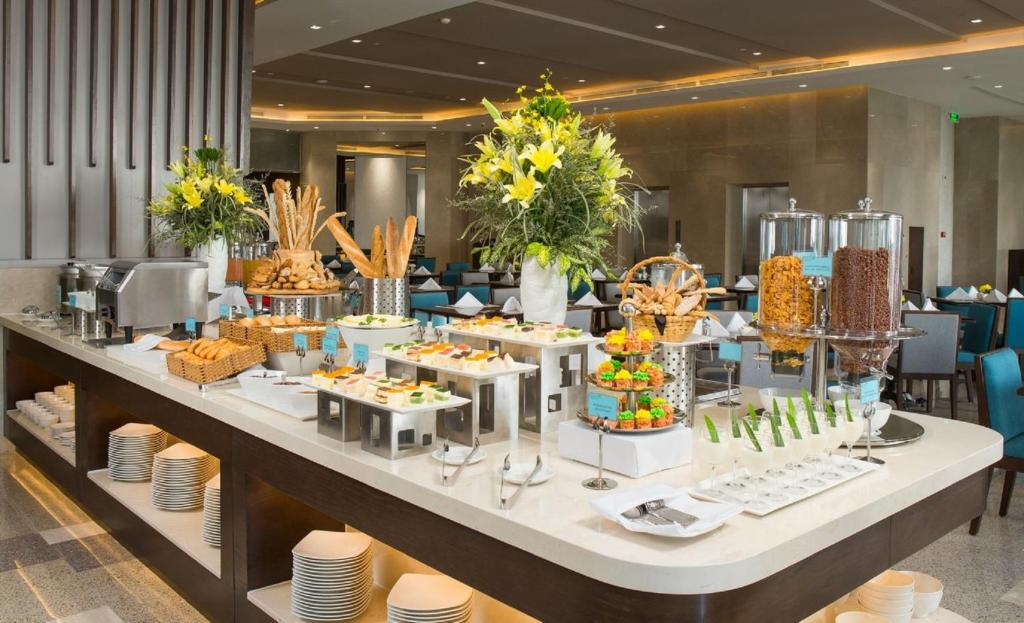 Combo 3N2D KS Green Beach Hotel Nha Trang: VMB khứ hồi Hà Nội - Nha Trang + Phòng Tiêu Chuẩn + Ăn sáng