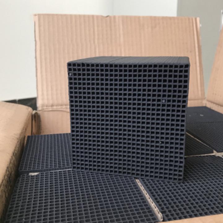 Miếng Lọc Bể Cá Than Hoạt Tính SIZE LỚN 10x10x10CM