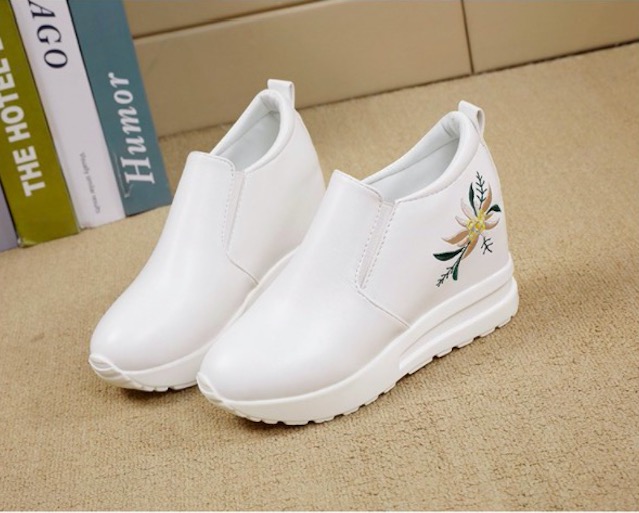 Giày slip on độn 7p da cao cấp siêu mềm SLO489202