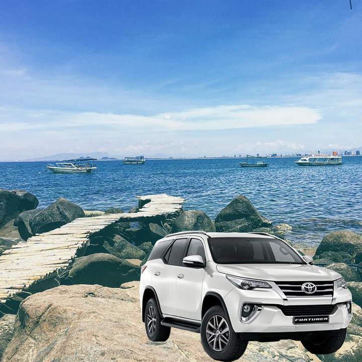 Xe 7 chỗ tham quan Đà Nẵng city