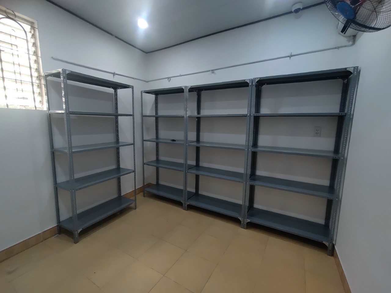 KỆ SẮT V LỖ đa năng - kệ kho hàng Loại dày, chịu tải tốt