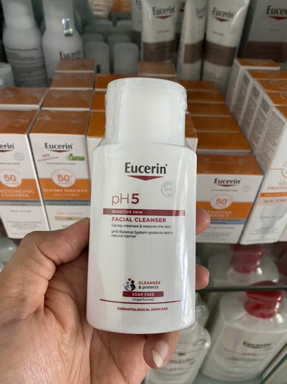 Sữa Rửa Mặt Da Nhạy Cảm Eucerin pH5 Facial Cleanser 100ml