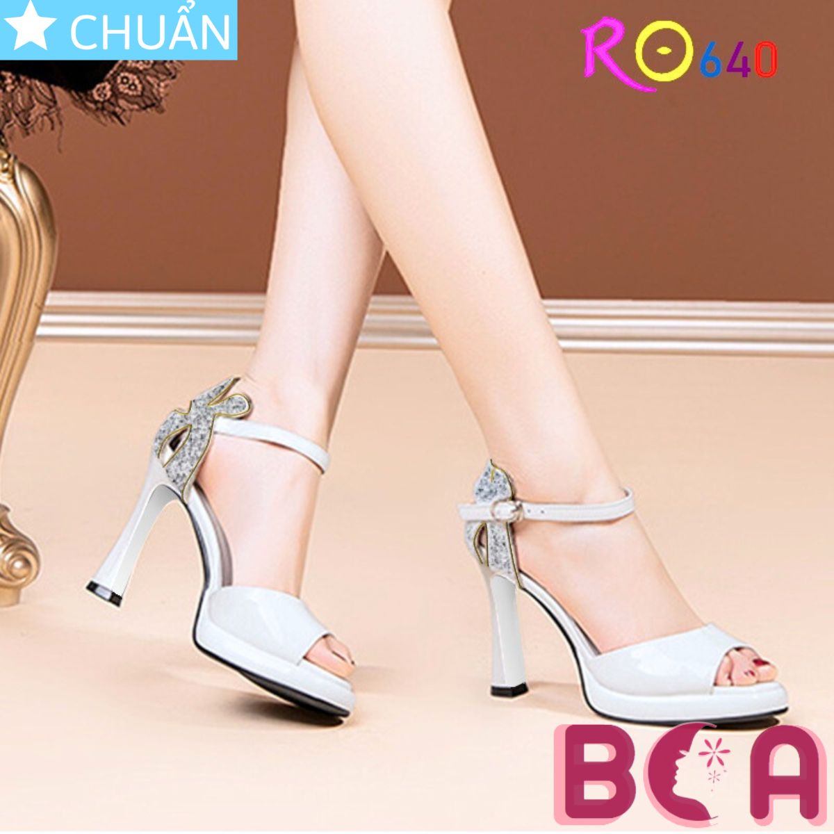 Giày nữ đi tiệc cao gót 8 phần RO640 ROSATA tại BCASHOP phần sau gót được bộc kim tuyến lấp lánh, tôn chân cực kì