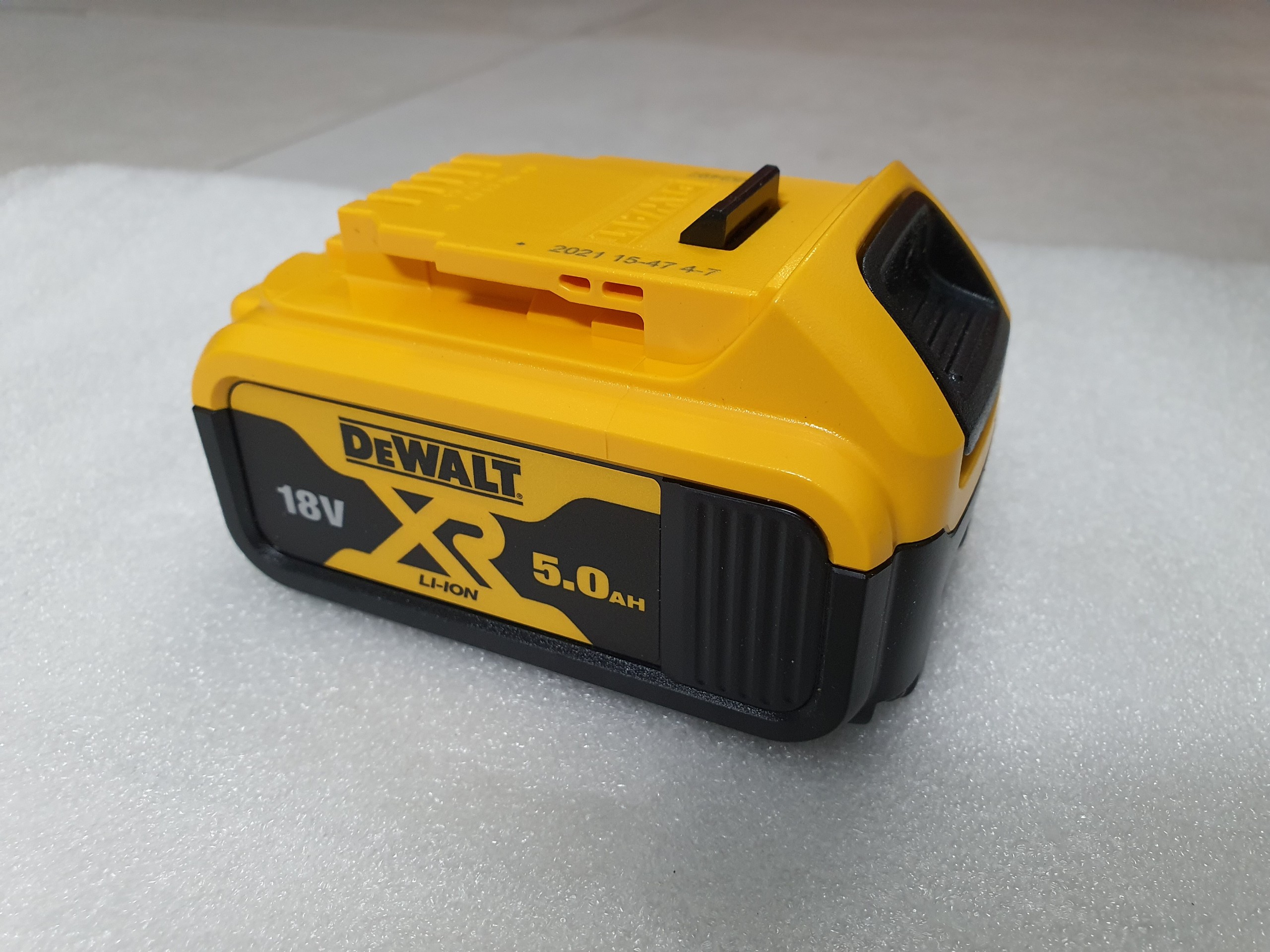 Pin 18v 5ah Dewalt DCB184-b1