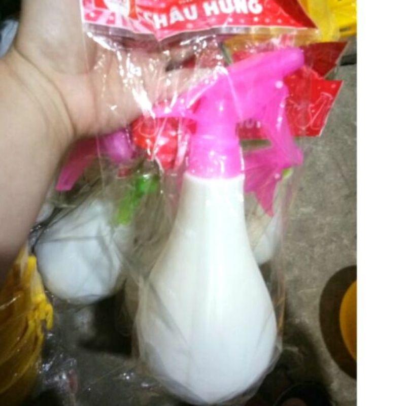 Bình xịt nước phun cây