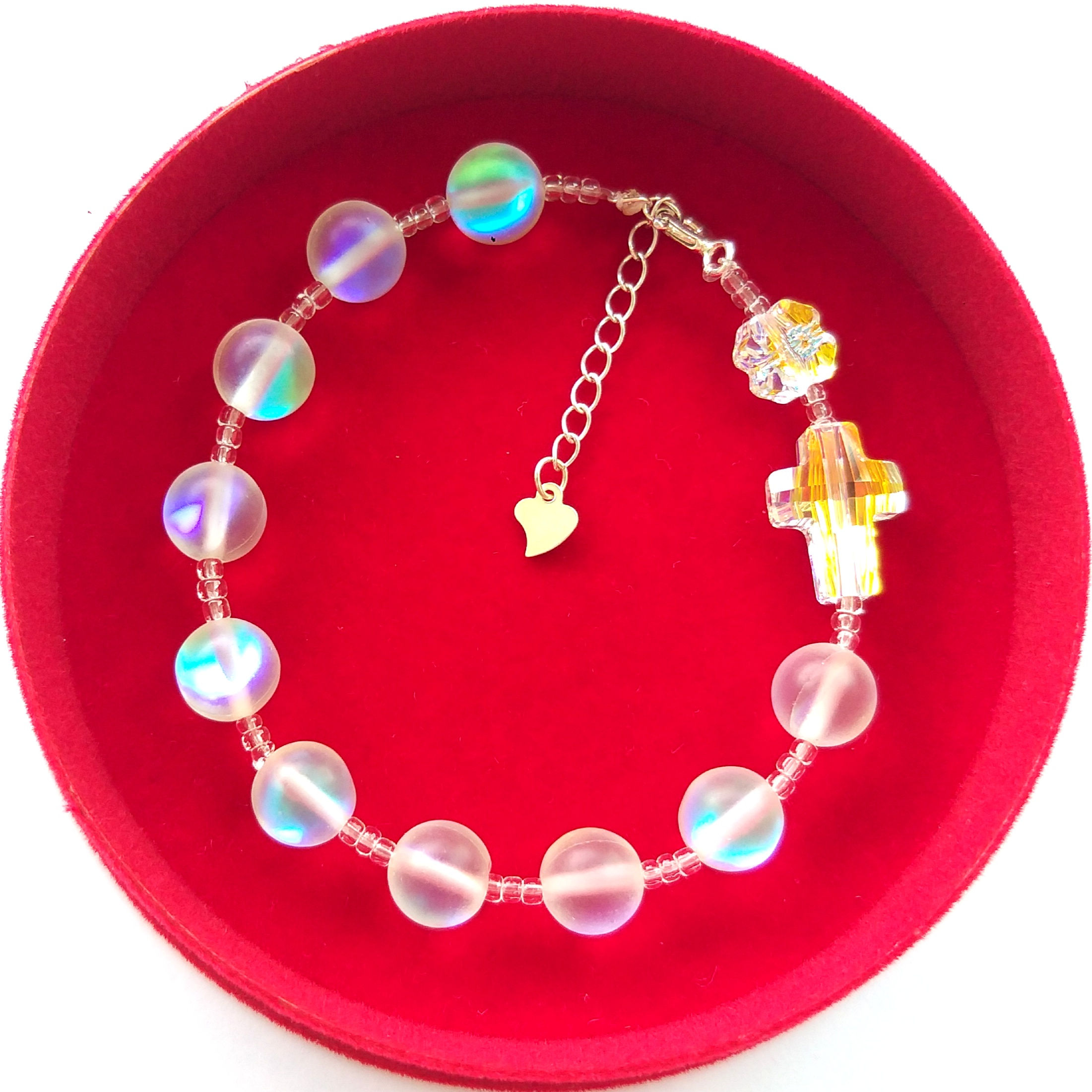 Lắc tay Mân Côi đá Mặt Trăng Moonstone nhám 8li mix hoa Thánh giá Pha lê Áo