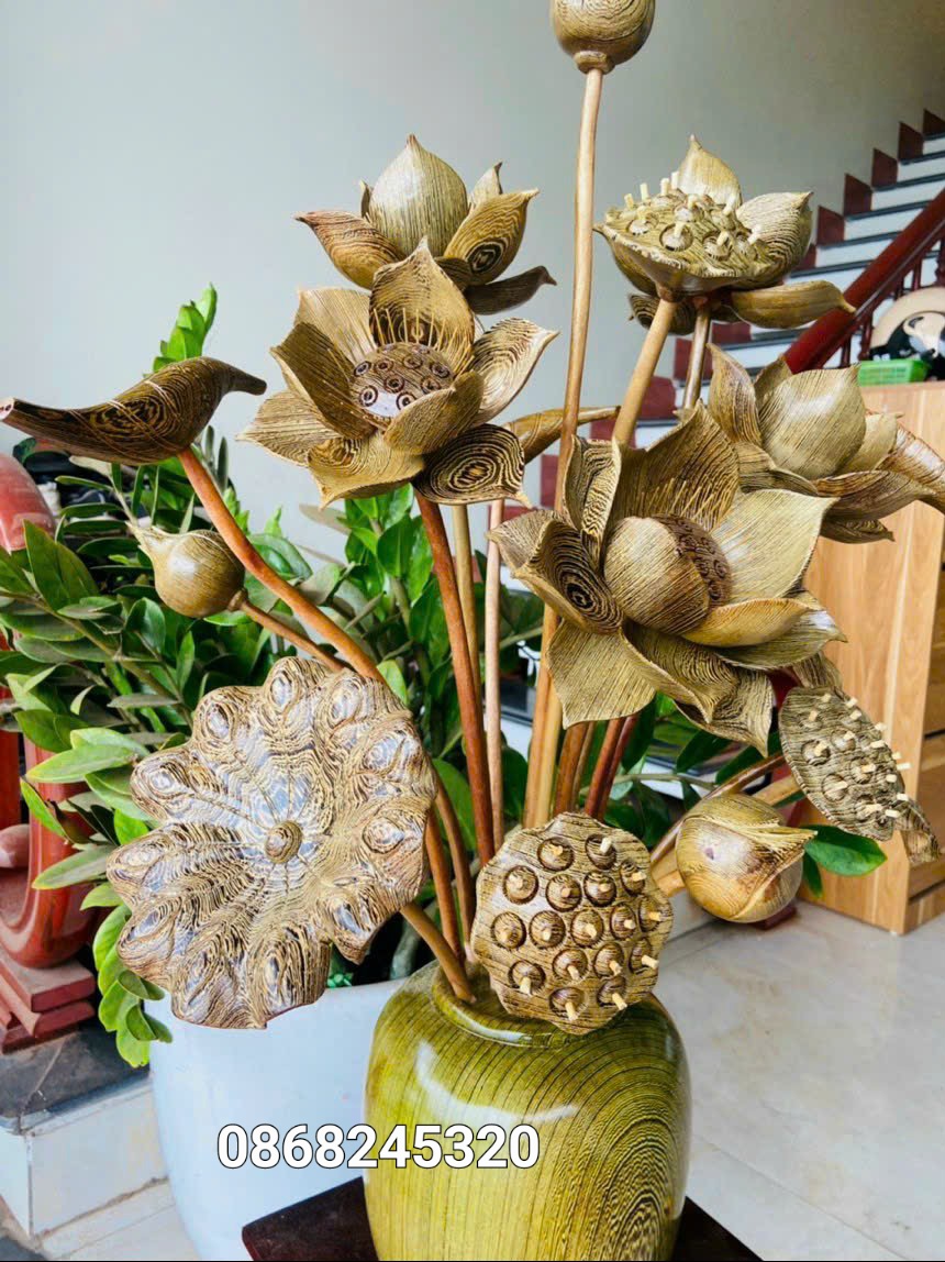 2 bình hoa sen 17 cành phong thủy trang trí phòng khách phòng thờ bằng gỗ mun đuôi công cực đẹp