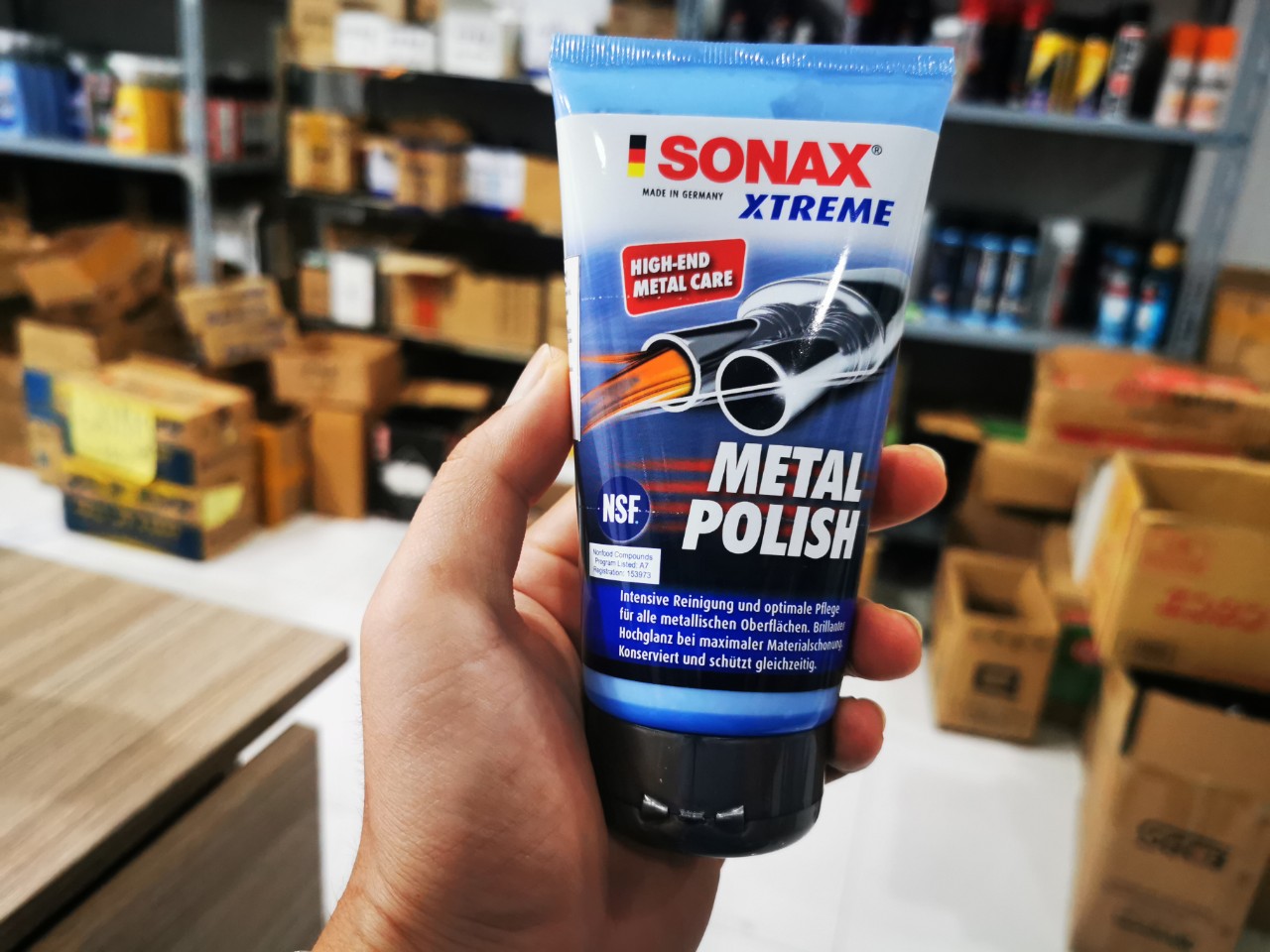 Kem Đánh Bóng Cao Cấp Sonax Metal Polish 204100 Chăm Sóc Kim Loại Hiệu Quà Tặng Khăn 150ml