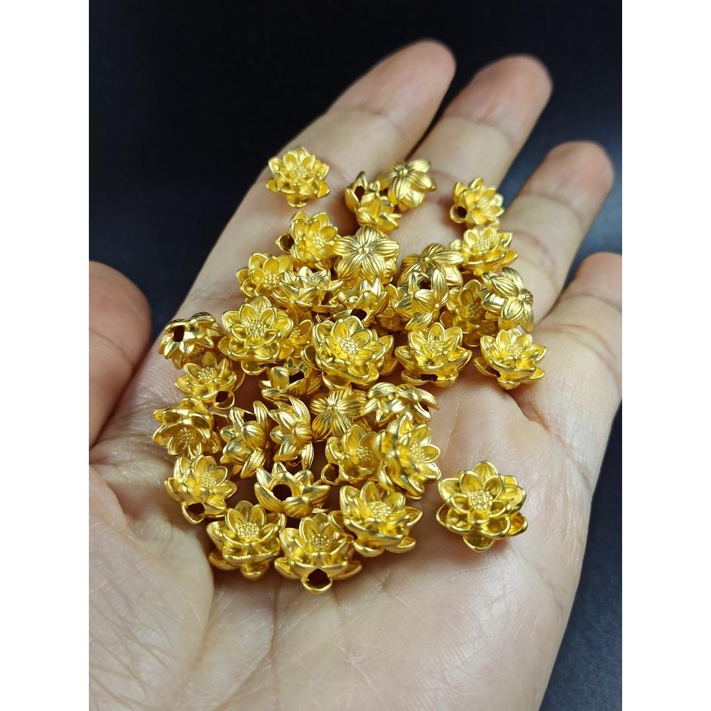 Vòng tay phong thủy charm Vàng24K Hoa Sen Vô Ưu mix dây cáp đen 2 li freesize