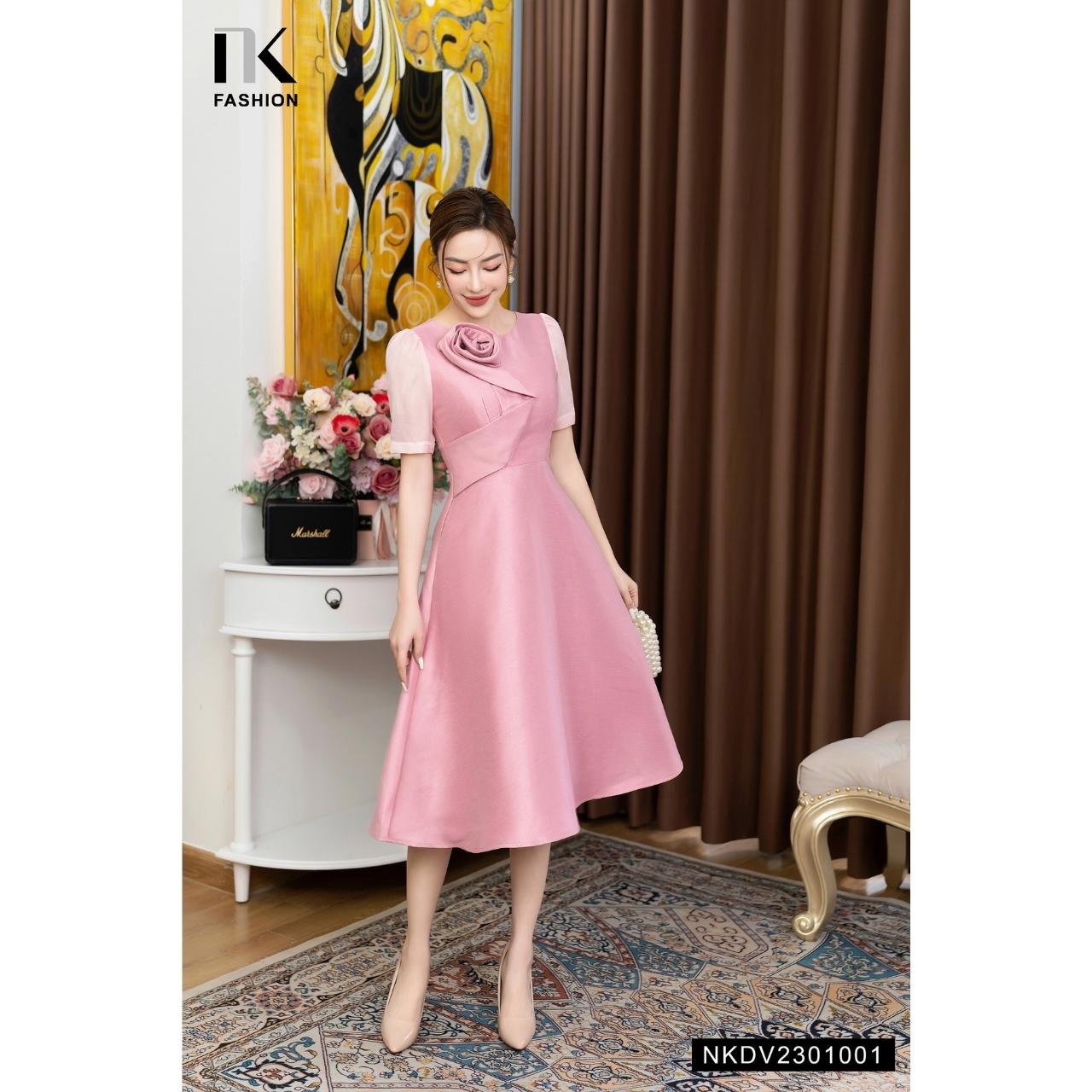 Đầm Gấm Xếp Hoa NK FASHION Dáng Xòe Trẻ Trung Thanh Lịch Chất Vải Nhập Hàn Cao Cấp Không Nhăn NKDV2301001