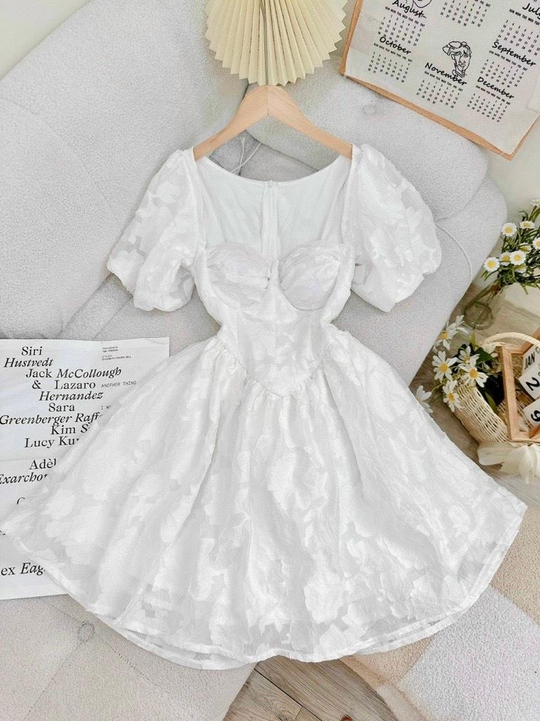 ĐẦM XÒE REN HOA NỔI CÚP NGỰC  14346