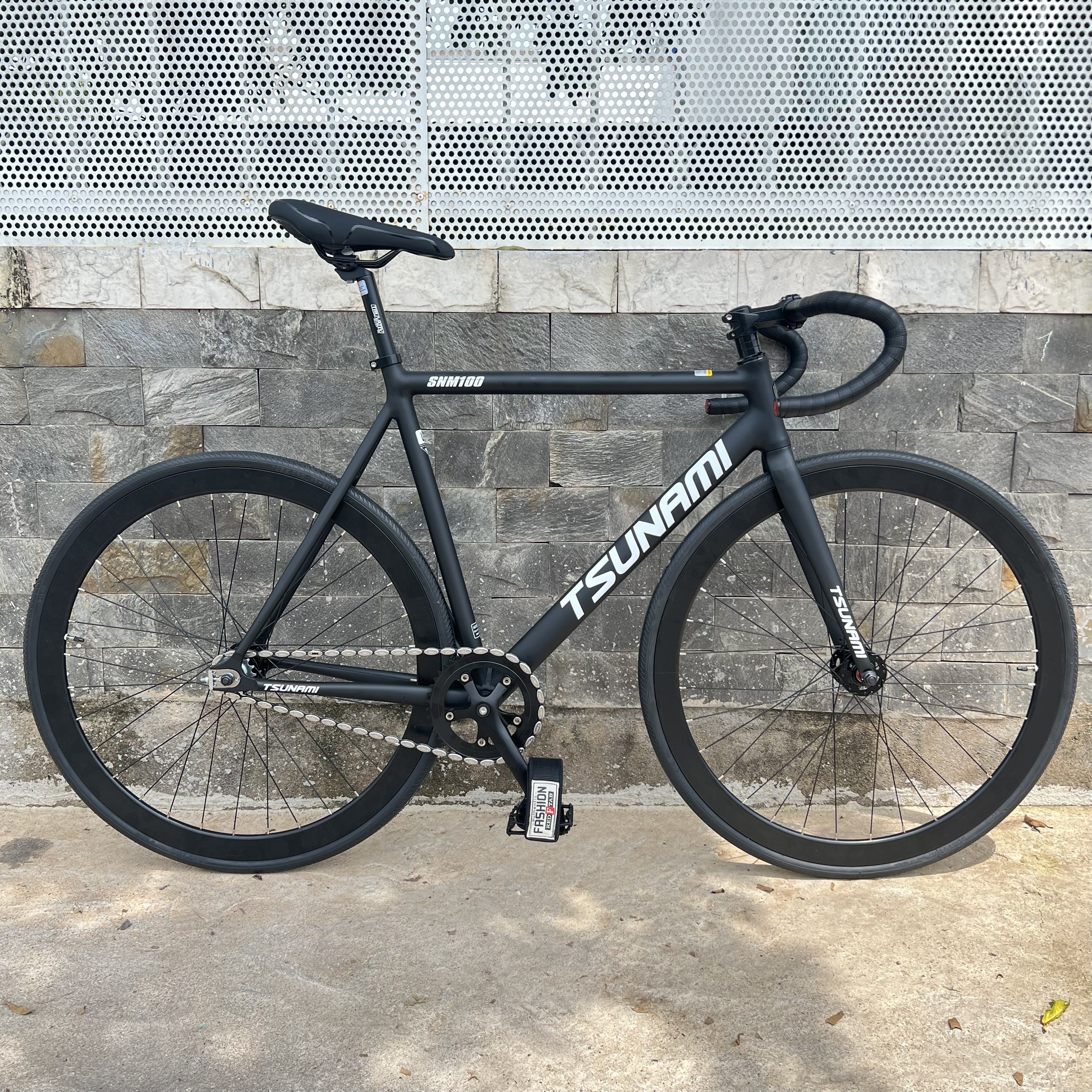 Xe đạp fixed gear TSUNAMI SNM100 cơ bản - Màu đen