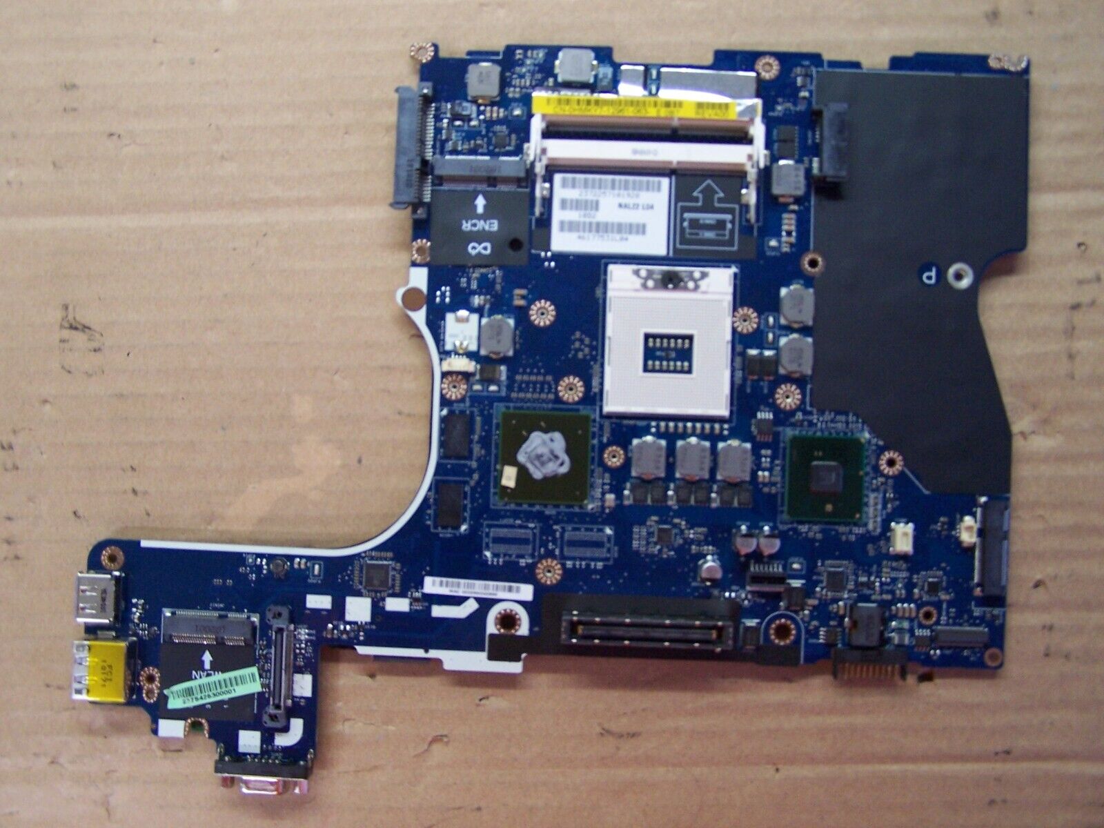 Main Latitude E6510 VGA 3100M