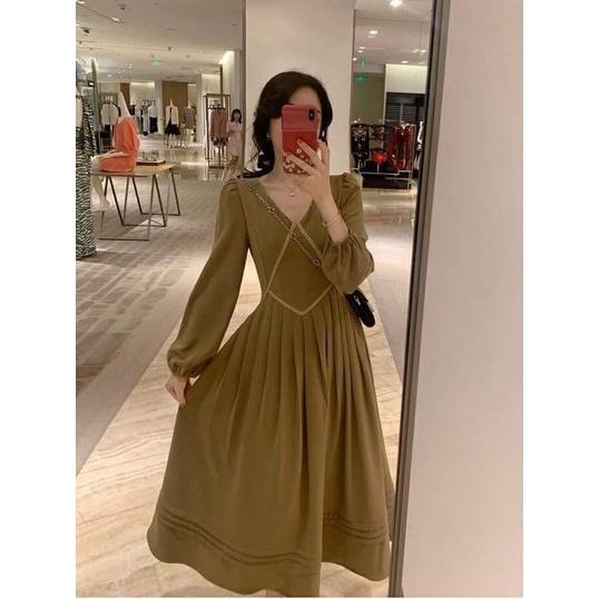 Đầm dáng dài cổ V tay bồng