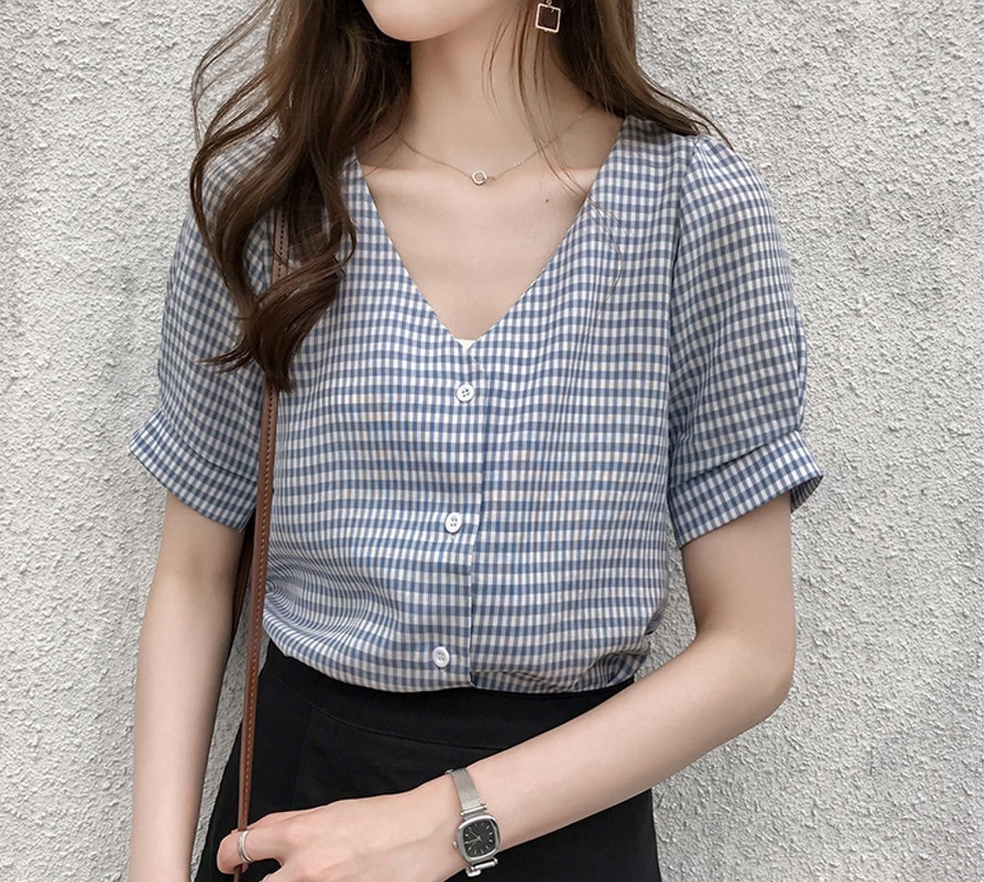 Áo Sơ Mi Nữ Đũi Việt Kẻ Caro xanh, Áo Nữ Công Sở Ngắn Tay Cổ Tim, Dáng Đẹp Kiểu Hàn Quốc Đũi Việt DV190