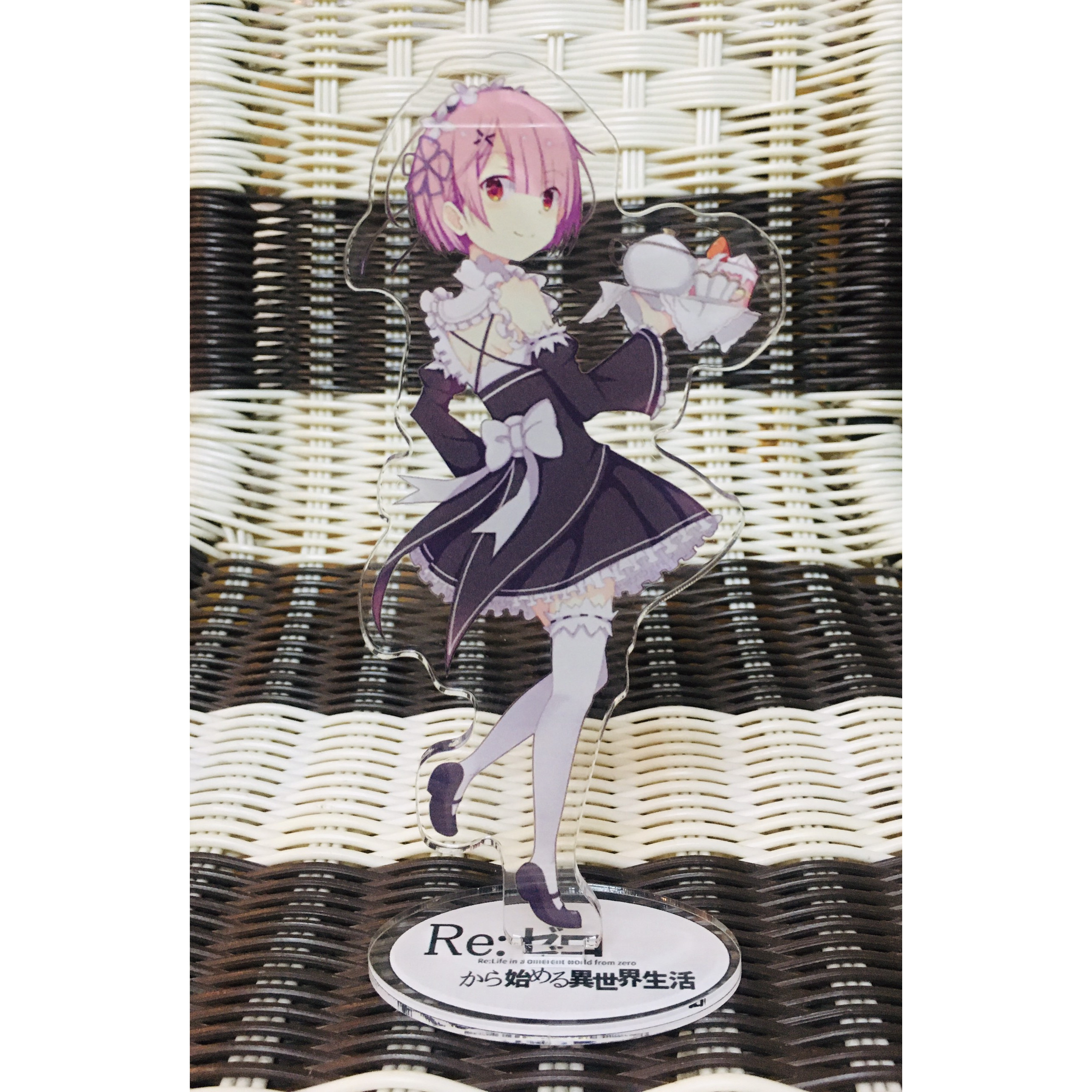 Standee tượng mica trong Re:Zero