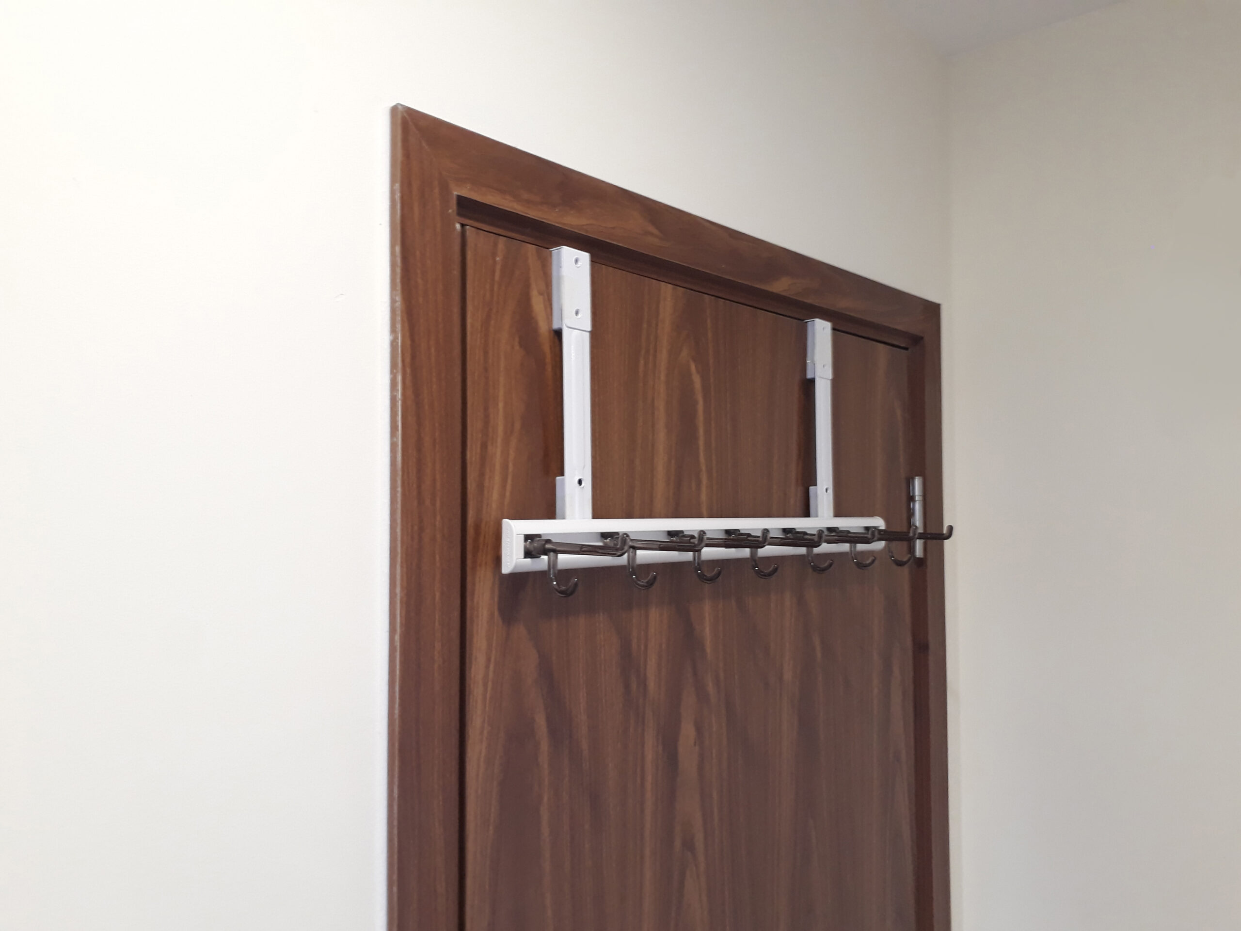 Móc treo quần áo sau cửa không cần khoan Wellex MH607 hạ 25cm