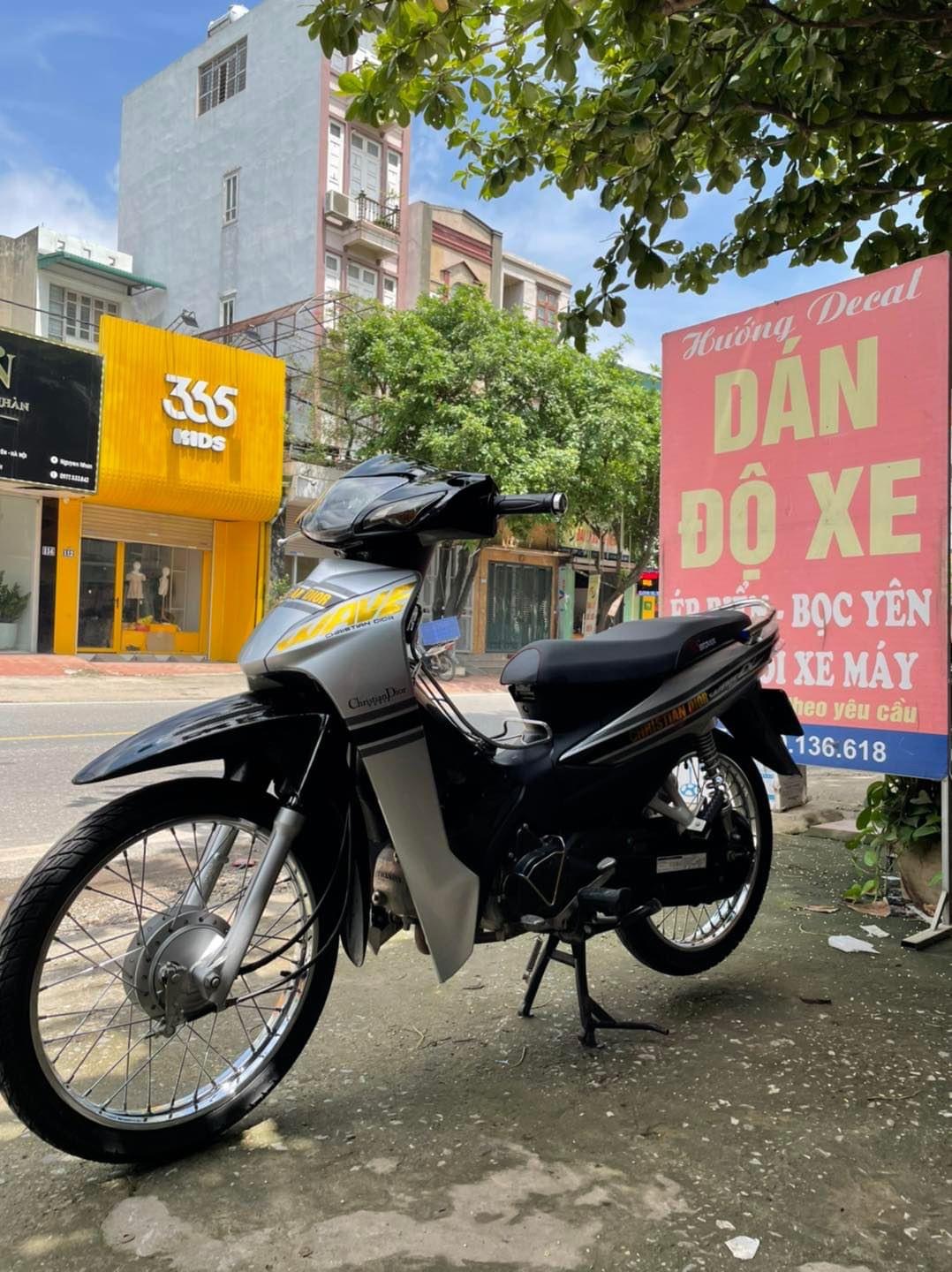 Decal Màu ghi bạc Cao Cấp, Chuyên Dán Đổi Màu Ô TÔ, Xe Máy