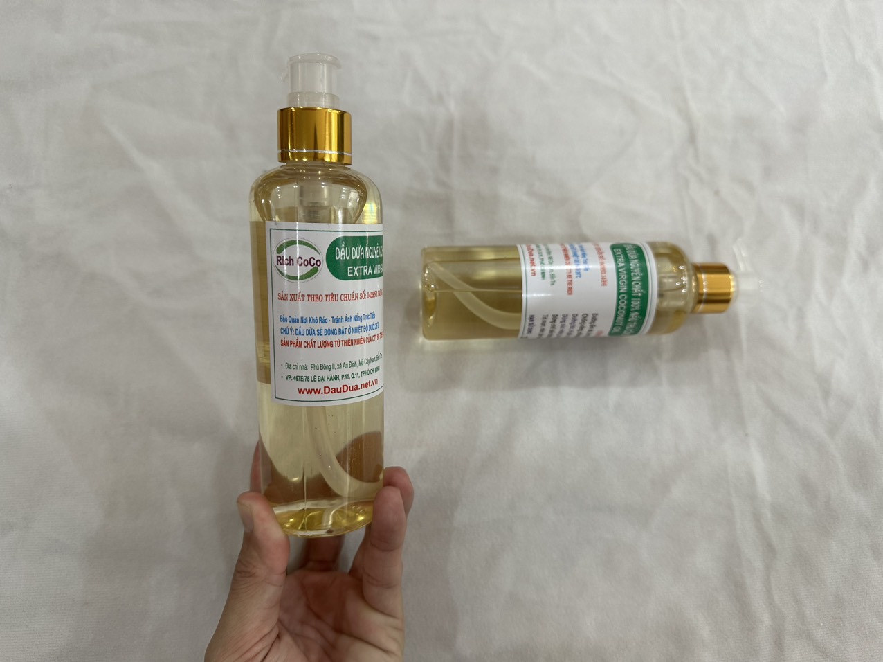 DẦU DỪA 100% NGUYÊN CHẤT BẾN TRE - NẤU THỦ CÔNG – RICH COCO - EXTRA VIRGIN COCONUT OIL - CHAI 300ml
