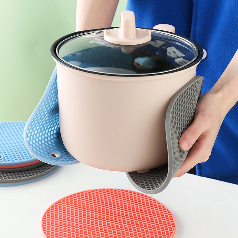 Miếng Lót Silicon Đa Năng, Chống Trượt, Chống Nóng Chịu Nhiêt, Lót Nồi, Hình Tròn 14cm