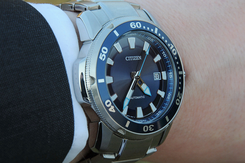 Đồng hồ nam Citizen NJ0010