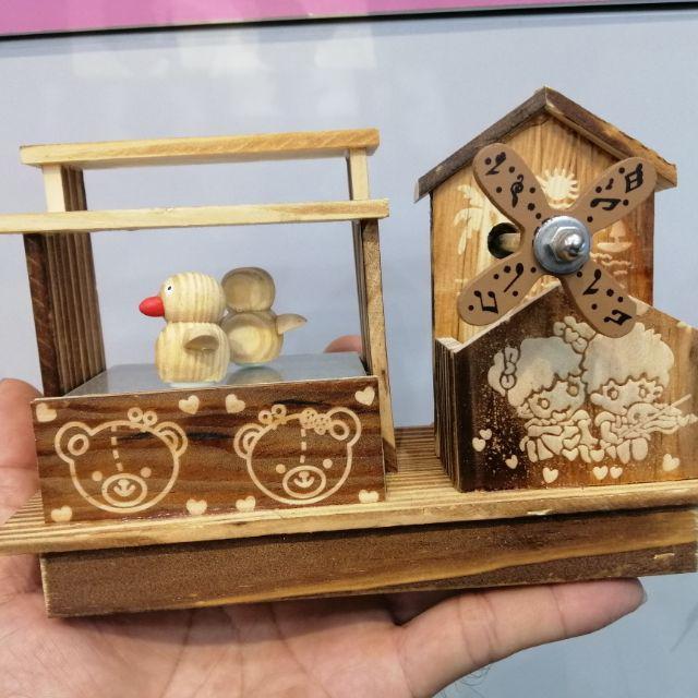 MÔ HÌNH NHÀ GỖ CÓT NHẠC