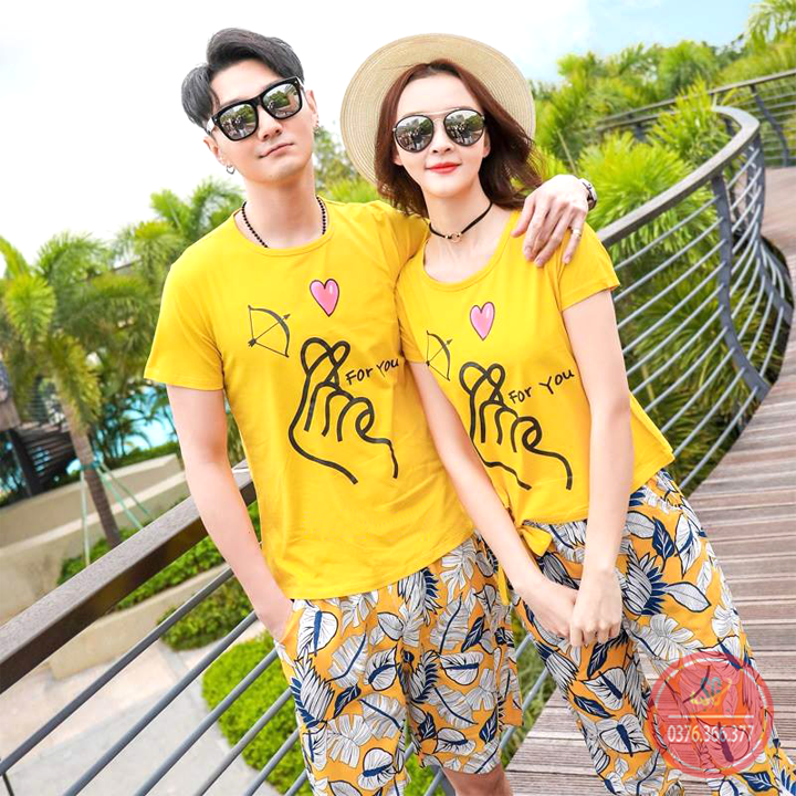 Áo gia đình bắn tim GD296VD màu vàng cúc thun dày dặn mềm mịn DONGPHUCSG