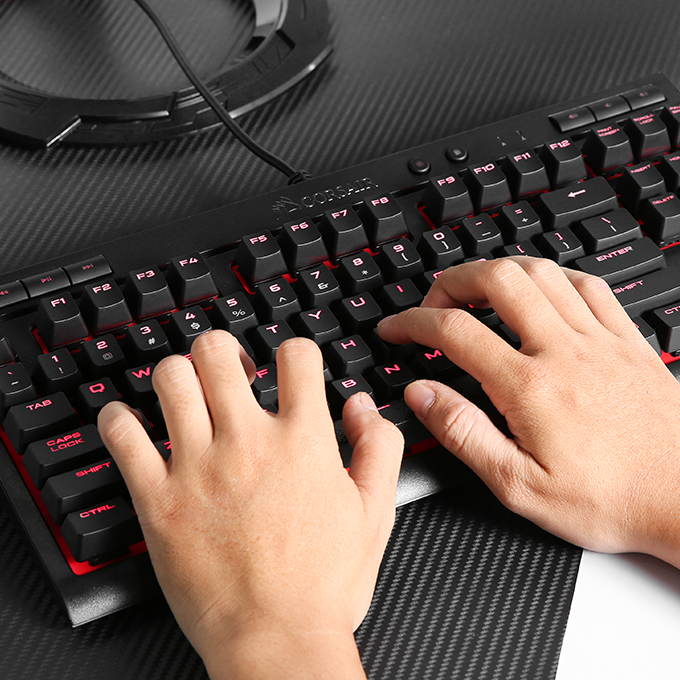 Bàn phím cơ Corsair K63 MX Red - Hàng chính hãng