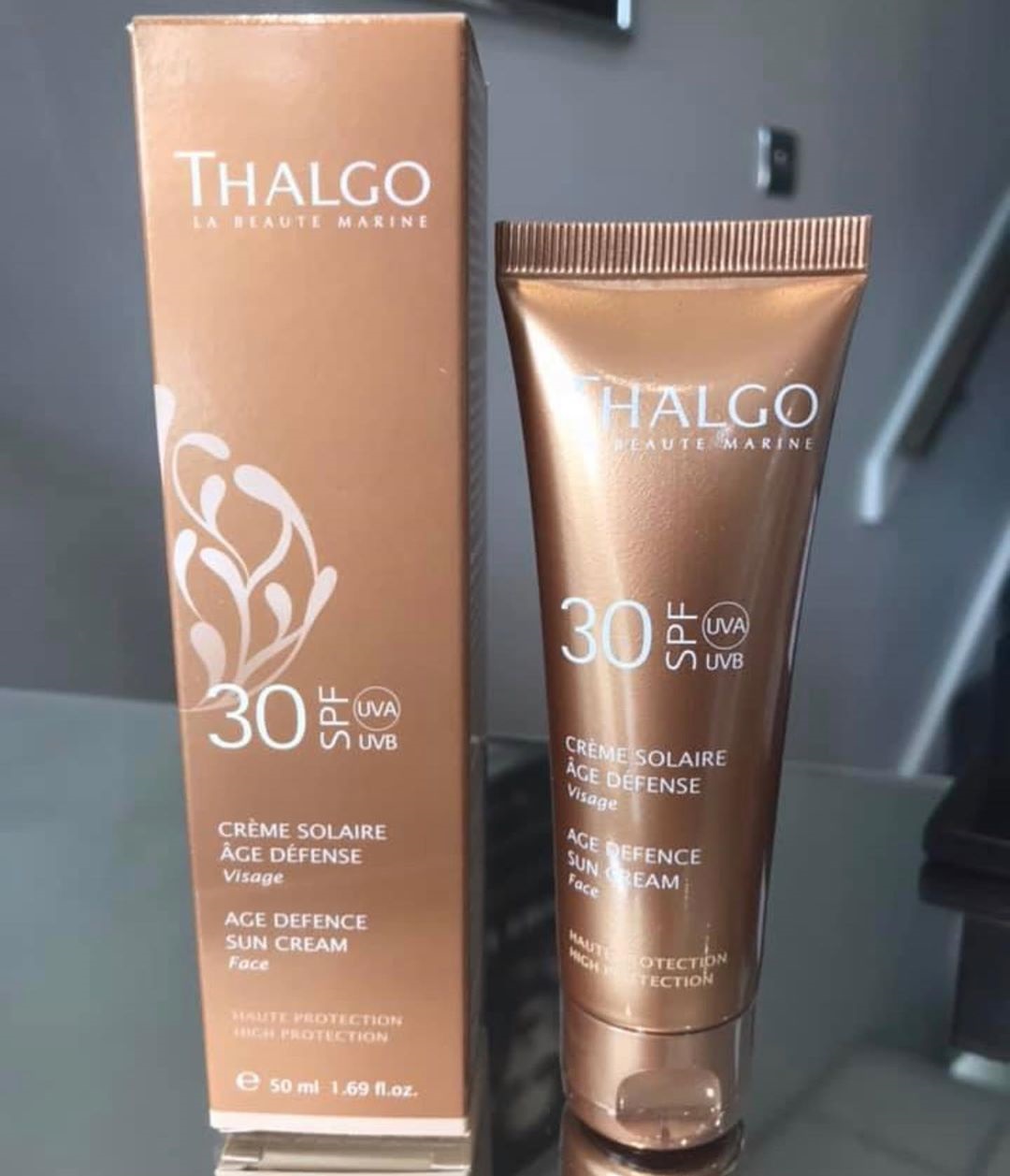 Kem chống nắng Thalgo Creme Solaire Age Defense SPF30 50ml