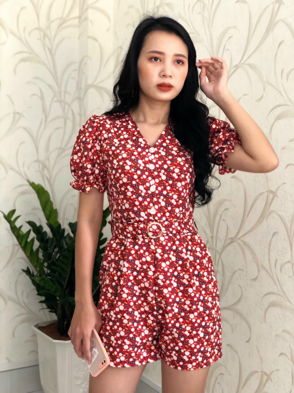 Jumpsuit ngắn hoa cổ tim tay phồng đính nút trước năng động cực xinh kèm belt GR194- Hình thật shop chụp