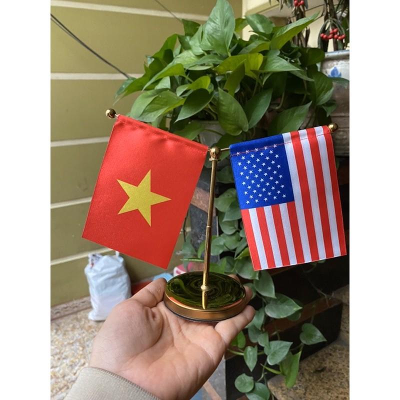 Cờ mini mỹ việt trang trí xe hơi