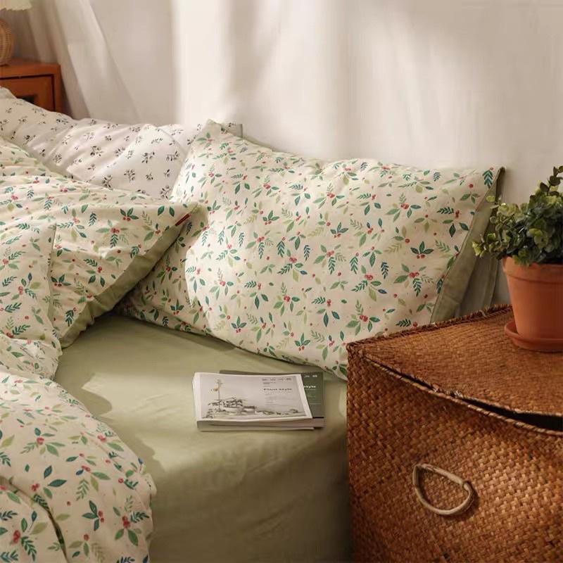 Bộ Chăn Ga Gối Cotton Living 100%cotton Hàng nhập khẩu cao cấp 4 món hoa nhí Vintage