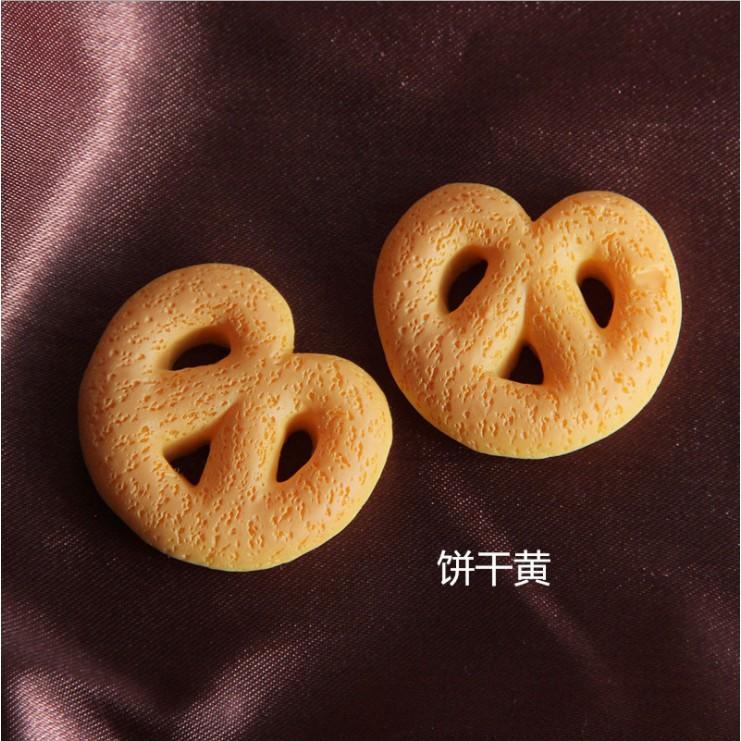 HN * Charm mô hình bánh churro cho các bạn làm trang trí vỏ điện thoại, nhà búp bê, DIY