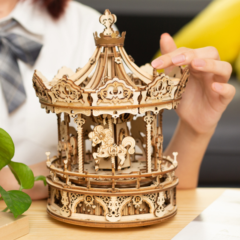 Đồ chơi lắp ráp gỗ 3D Mô hình Hộp nhạc Romantic Carousel AMK62 Mechanical Music Box