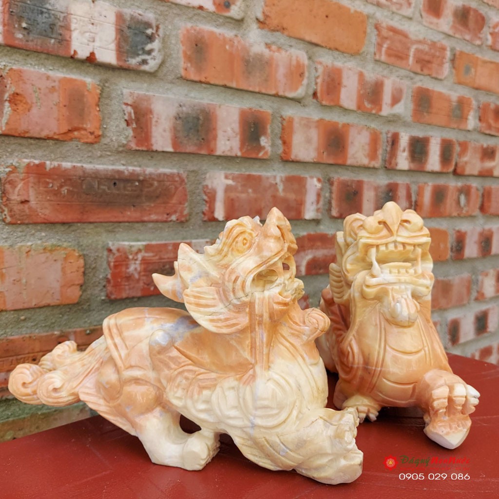 Tượng tỳ hưu phong thủy đá Cà rốt 24cm đá Non Nước