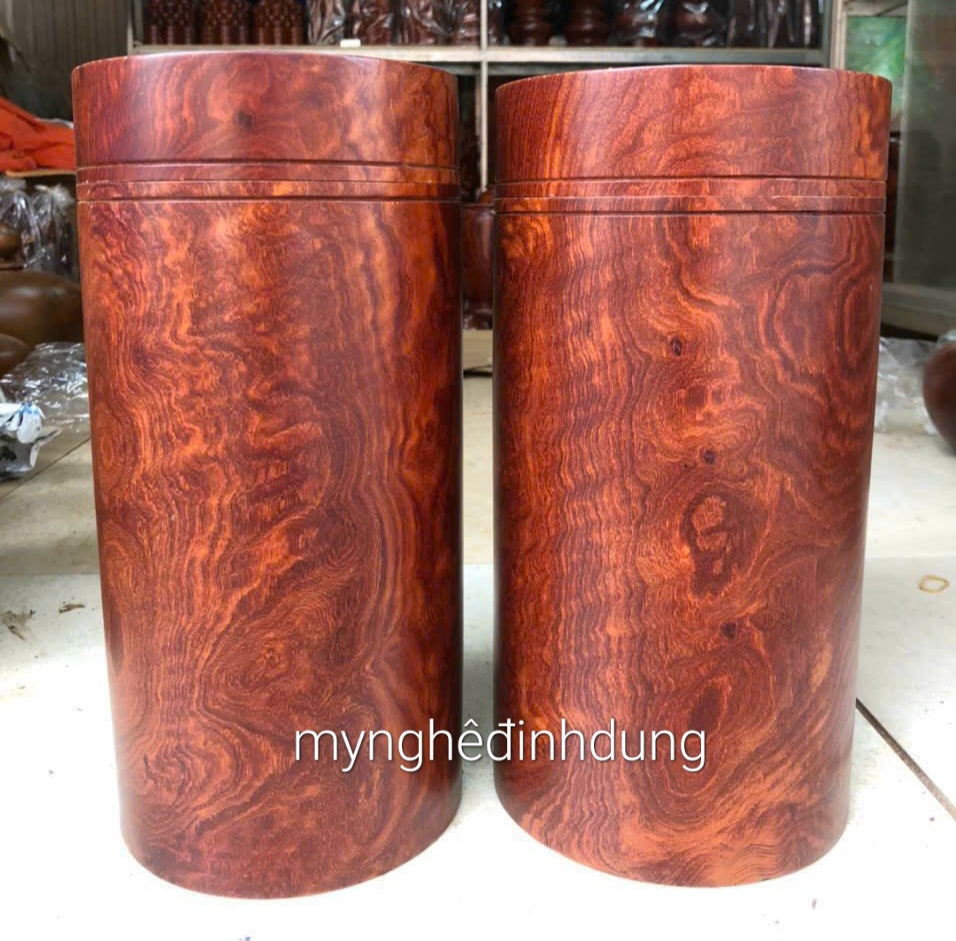 Hộp đựng trà (chè) bằng gỗ trắc kt cao 30x15cm